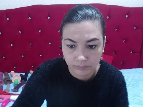 AdaFawxx online show from 16, 11, 2025