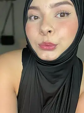 Snapshot of aneesa_darzi chatting on 31, 1, 2025 aneesa darzi online show from 31, 1, 2025