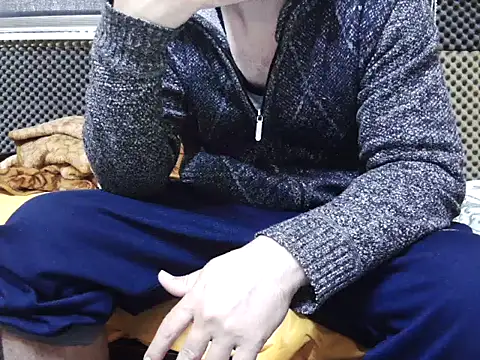 Snapshot of Arabeyes chatting on 19, 10, 2025 Arabeyes online show from 19, 10, 2025