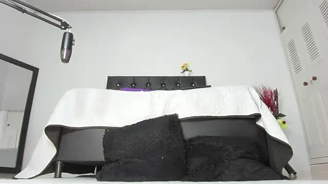 martinaclark online show from 14, 4, 2026