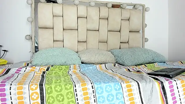 daniel hot03 online show from 23, 3, 2026