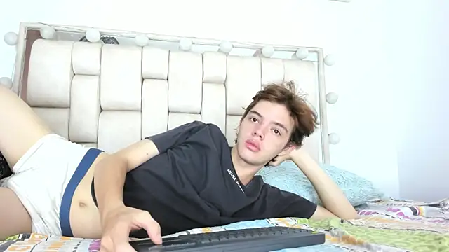 daniel hot03 online show from 20, 11, 2025