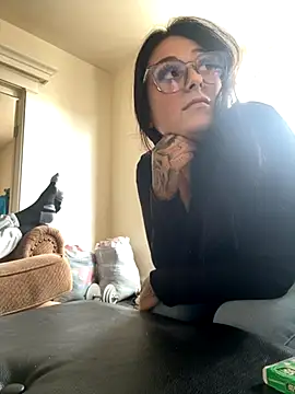 Chloexx69 online show from 15, 10, 2025