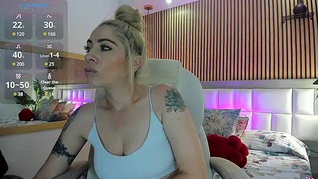 Viktoria Davis online show from 10, 1, 2025