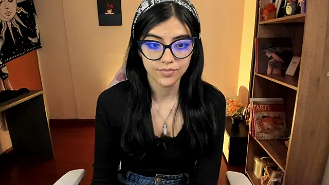 valerie  skyy online show from 25, 2, 2025