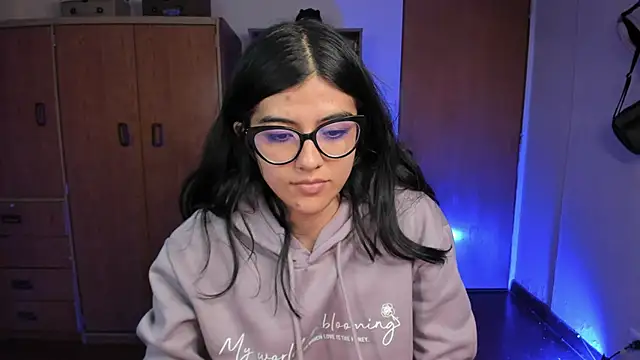 valerie  skyy online show from 24, 1, 2025