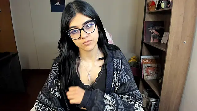 valerie  skyy online show from 5, 3, 2025