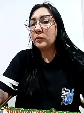Snapshot of my-kitty chatting on 18, 10, 2025 my-kitty online show from 18, 10, 2025