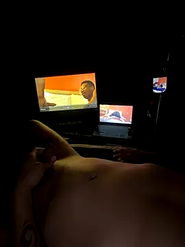 Snapshot of SideGhost chatting on 11, 11, 2025 SideGhost online show from 11, 11, 2025