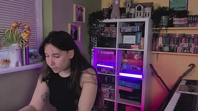 LelianaHazel online show from 10, 3, 2026