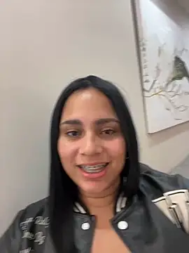 Snapshot of pamela_anderson_ chatting on 31, 12, 2024 pamela anderson online show from 31, 12, 2024