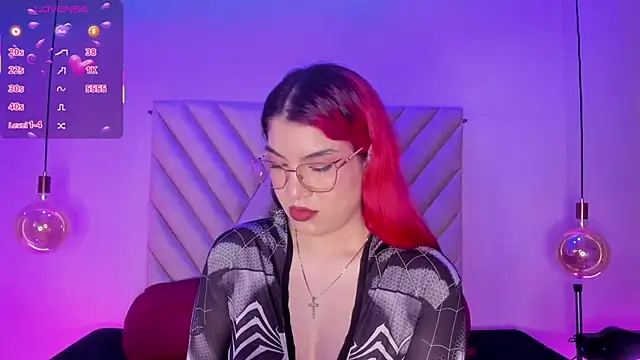 EmmaSwift  online show from 5, 12, 2025