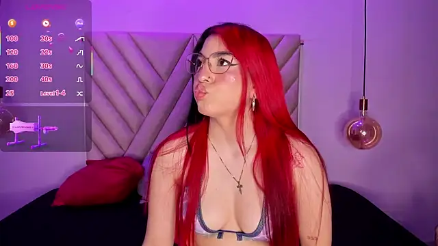 EmmaSwift  online show from 15, 10, 2025