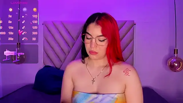 EmmaSwift  online show from 13, 10, 2025