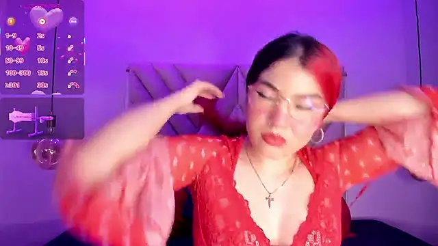 EmmaSwift  online show from 27, 10, 2025