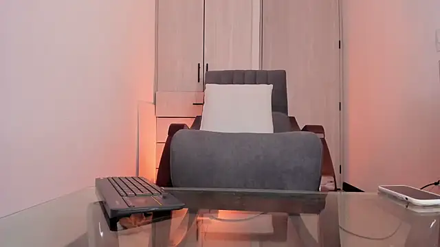 Mialenox online show from 16, 7, 2026
