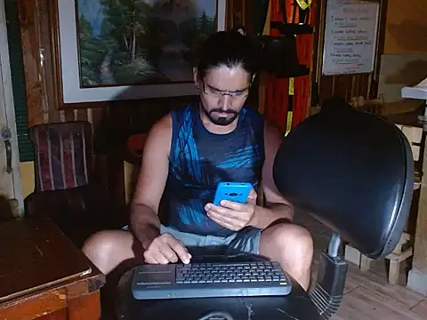 Dr Pocholate84 online show from 2, 6, 2026