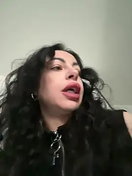 Chloe Ricci online show from 30, 3, 2026