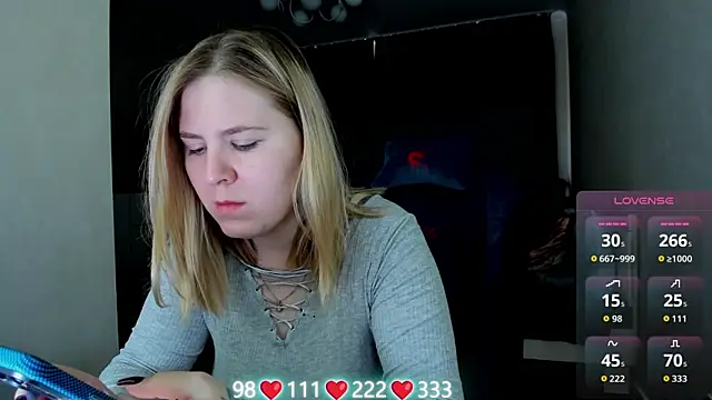 Snapshot of Olivia_Munk chatting on 21, 6, 2026 Olivia Munk online show from 21, 6, 2026