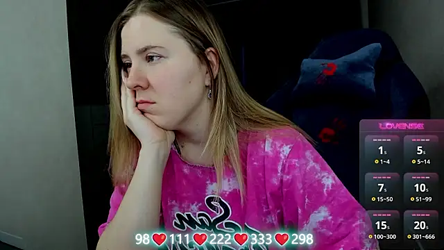 Olivia Munk online show from 13, 3, 2026