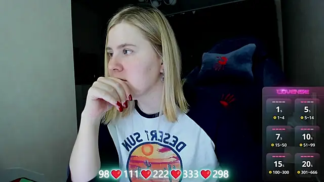 Olivia Munk online show from 10, 4, 2026