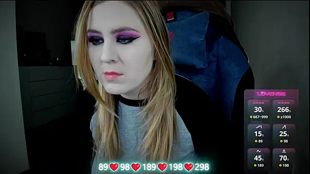 Olivia Munk online show from 14, 11, 2025