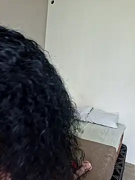 Kamdollie online show from 3, 12, 2025