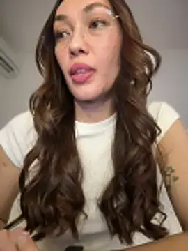 Snapshot of MichelleFerry_ chatting on 2, 5, 2026 MichelleFerry online show from 2, 5, 2026