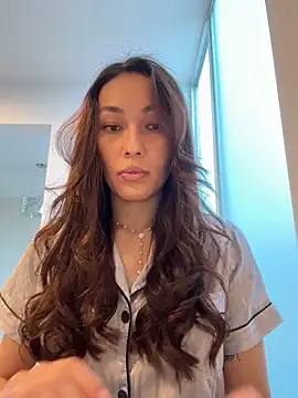 MichelleFerry  online show from 24, 4, 2026