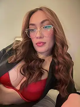 Snapshot of MichelleFerry_ chatting on 2, 2, 2025 MichelleFerry  online show from 2, 2, 2025