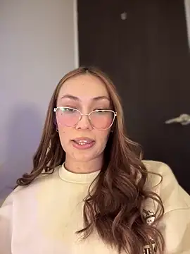 Snapshot of MichelleFerry_ chatting on 24, 1, 2025 MichelleFerry  online show from 24, 1, 2025
