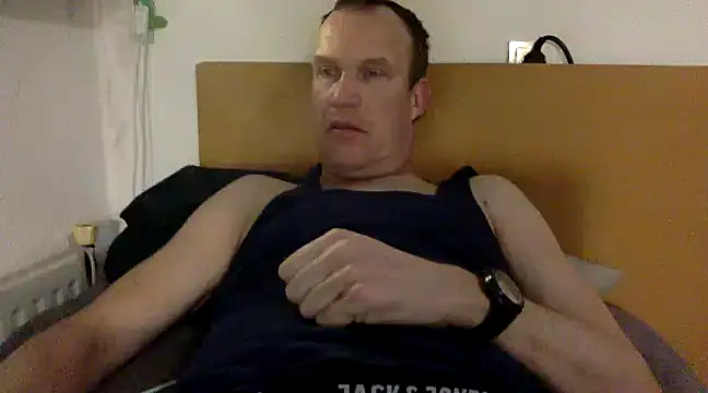 Snapshot of dlvis12 chatting on 18, 3, 2025 dlvis12 online show from 18, 3, 2025