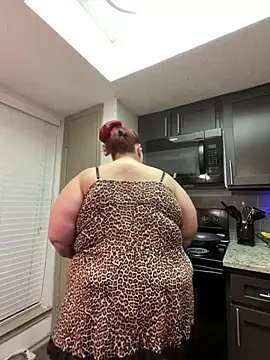 Snapshot of bbwredhead chatting on 26, 2, 2025 bbwredhead online show from 26, 2, 2025