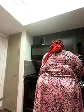 Snapshot of bbwredhead chatting on 22, 9, 2025 bbwredhead online show from 22, 9, 2025