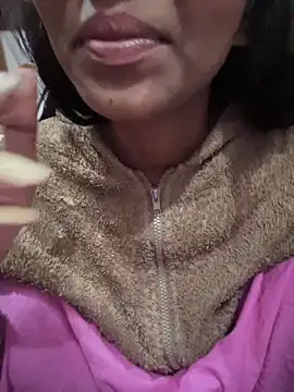 Snapshot of PARI_Hun chatting on 7, 1, 2025 PARI Hun online show from 7, 1, 2025