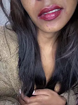 Snapshot of PARI_Hun chatting on 5, 1, 2025 PARI Hun online show from 5, 1, 2025