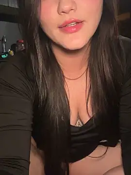 KiimTyler  online show from 30, 5, 2026