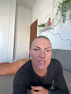 PaulinaSchubert1 online show from 7, 4, 2026