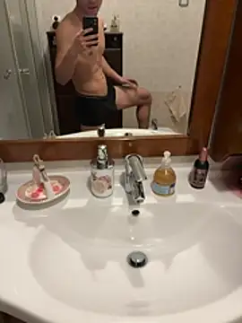 giovanni5281 online show from 9, 3, 2026