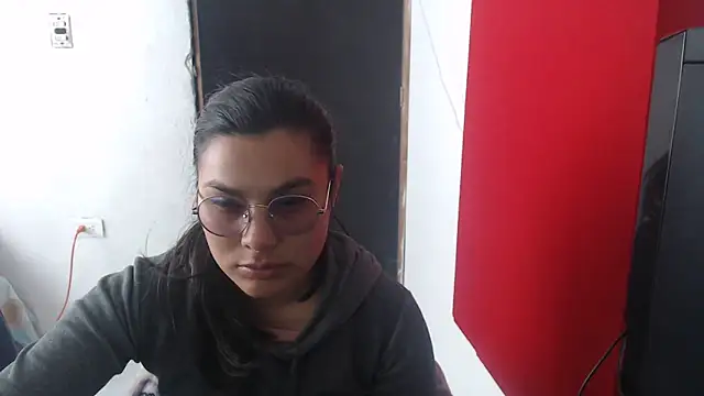 luxury sex 17 online show from 21, 3, 2025