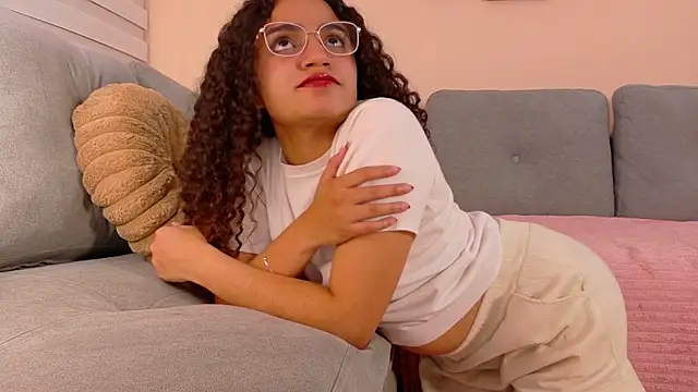 Snapshot of DAHLIA_BROWNIE chatting on 7, 5, 2026 DAHLIA BROWNIE online show from 7, 5, 2026