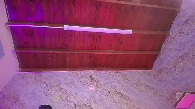 jones maddy  online show from 4, 11, 2025