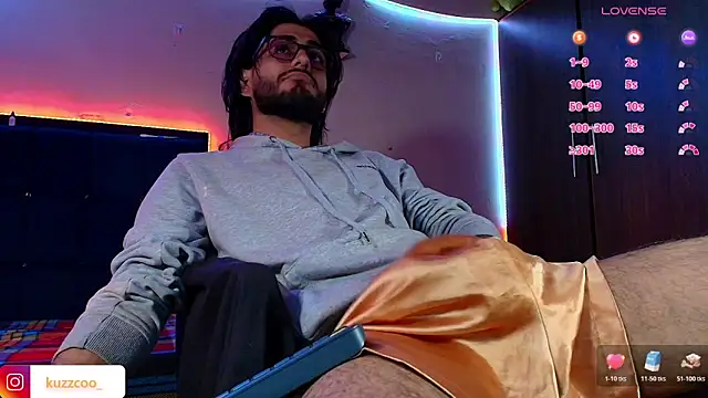 kuzzcoo online show from 19, 2, 2026