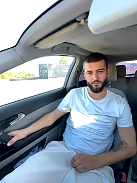 Snapshot of ElChapoGuzman95 chatting on 15, 10, 2025 ElChapoGuzman95 online show from 15, 10, 2025