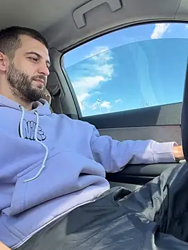 ElChapoGuzman95 online show from 12, 4, 2026