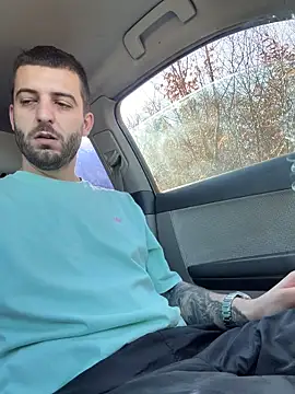 ElChapoGuzman95 online show from 7, 3, 2026