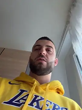 ElChapoGuzman95 online show from 6, 2, 2026