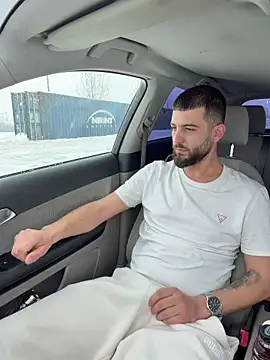 ElChapoGuzman95 online show from 10, 1, 2026