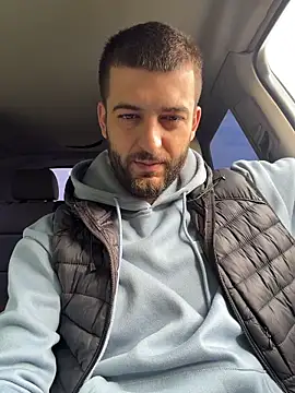 ElChapoGuzman95 online show from 16, 4, 2026