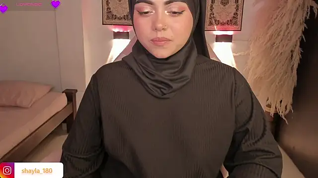 shayla 18 online show from 30, 4, 2026
